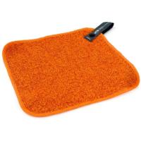 Scrub your dishes clean with the microfiber scrub cloth or flip it for a softer touch.