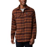 Add this insulating button-up flannel to your cool-weather wardrobe, built with heavyweight fabric for that lumberjack feel.